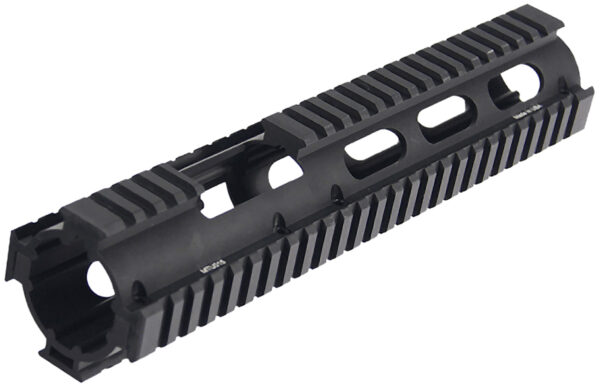 Leapers MTU015 Quad Rail Handguard Aluminum Matte Black Receiver — view 1