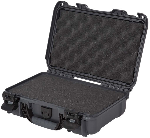 Nanuk 9091007 909  Waterproof & Airline Approved Graphite Resin w/ Cubed Foam 11.44" L x 7" W x 3.68" H Interior Dimensions — view 1