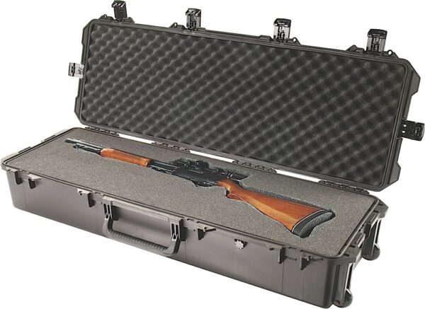 Pelican IM3220X0001 Storm Long Case 44" Black HPX Resin 2 gun w/Wheels — view 1