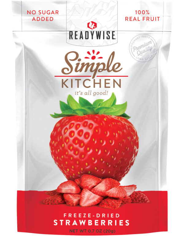 ReadyWise SK05006 Simple Kitchen Freeze Dried Fruit Strawberry 1 Serving Pouch 6 Per Case — view 1